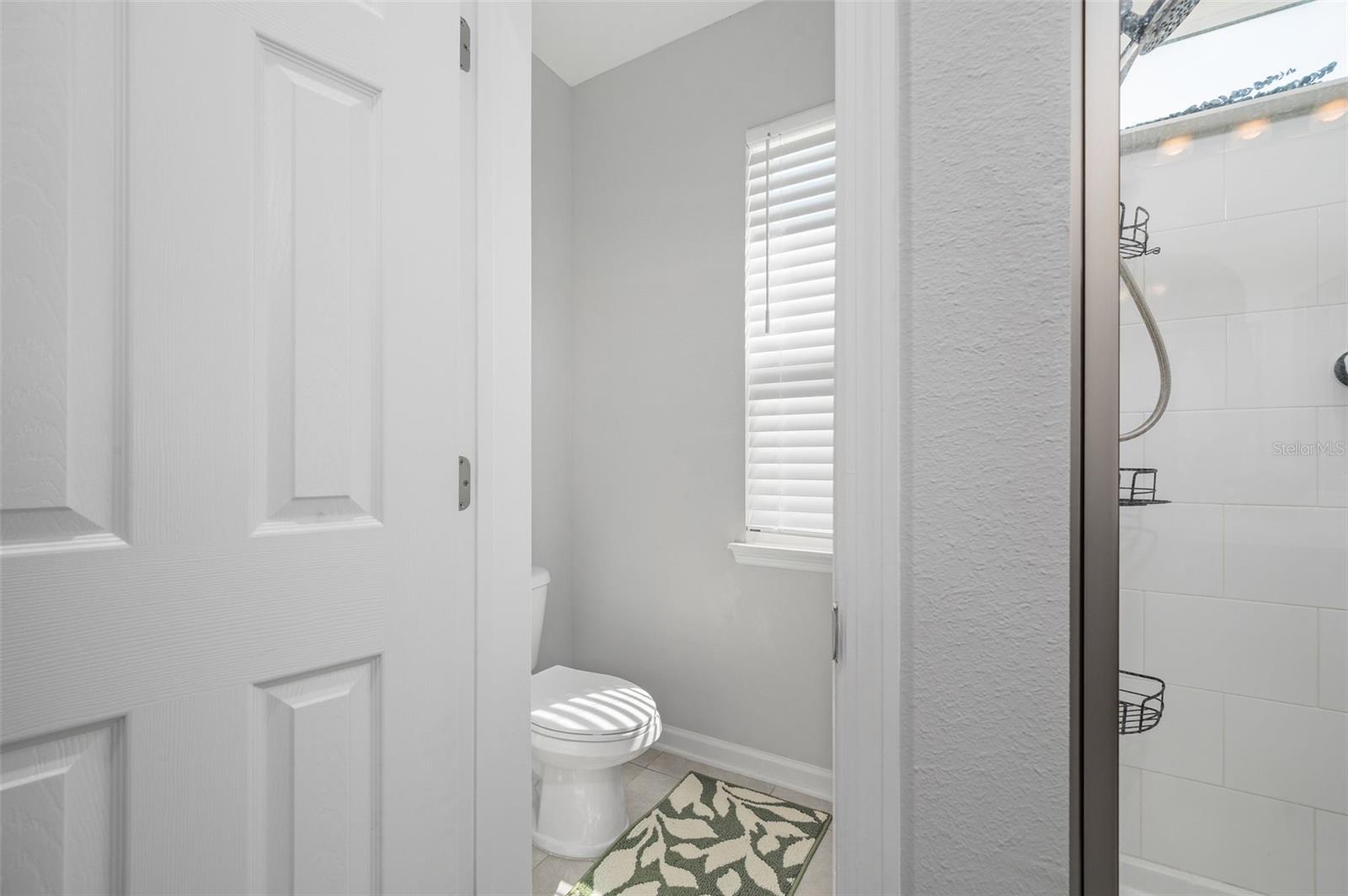 Image 24 of 38 For 11973 Bridgehampton Road