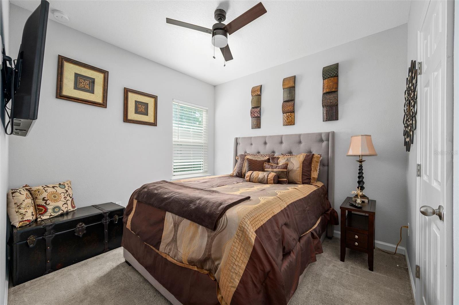 Image 30 of 38 For 11973 Bridgehampton Road