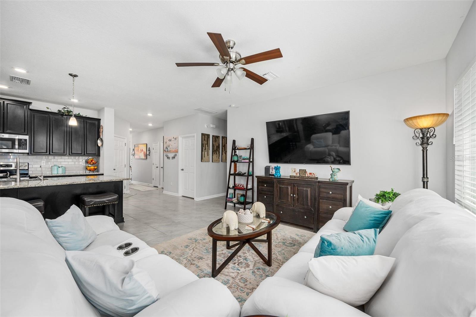 Image 8 of 38 For 11973 Bridgehampton Road