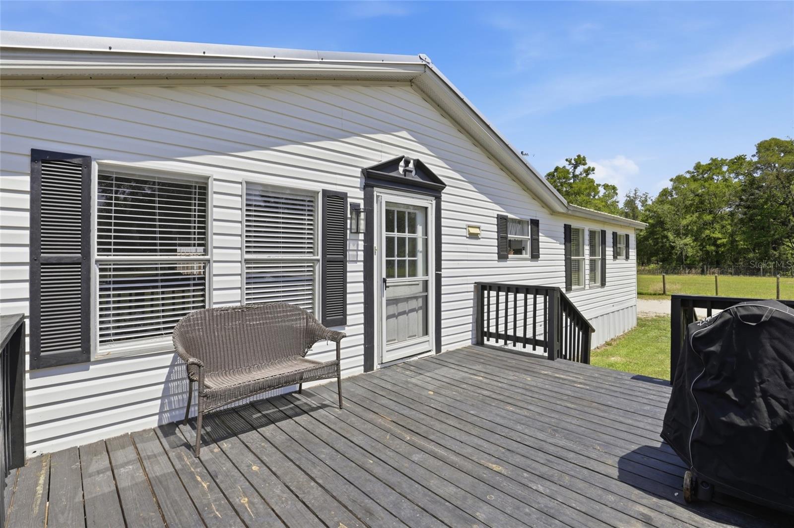 Image 12 of 47 For 847 Applewood Glen