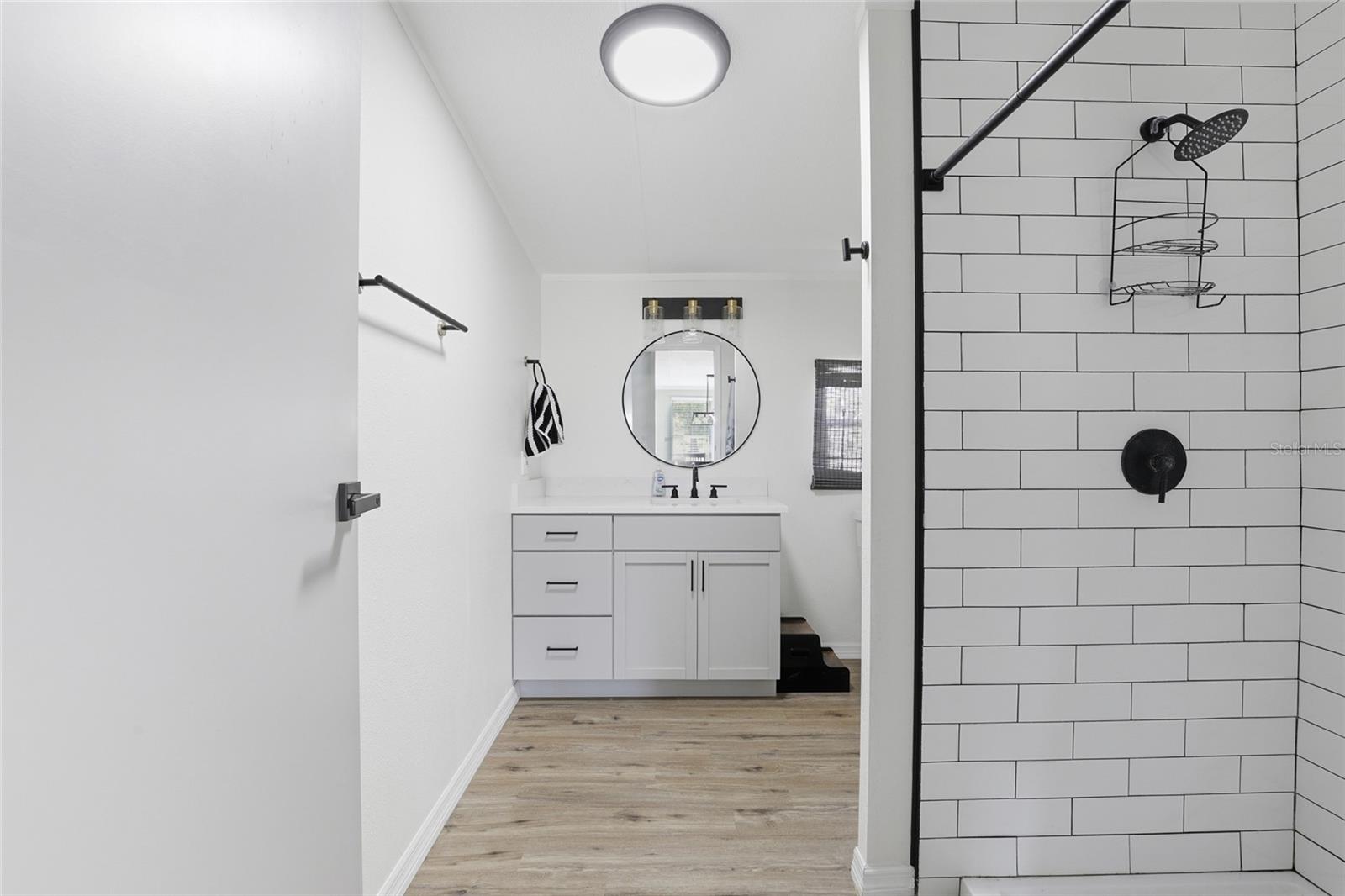 Image 29 of 47 For 847 Applewood Glen