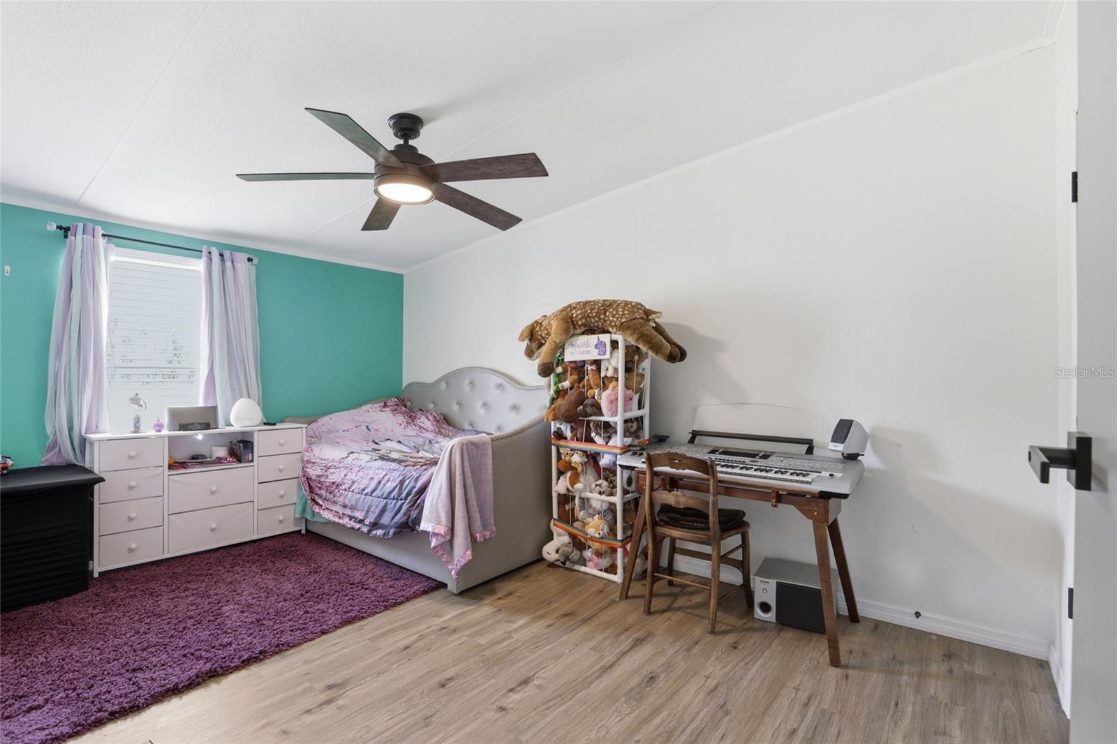 Image 31 of 47 For 847 Applewood Glen