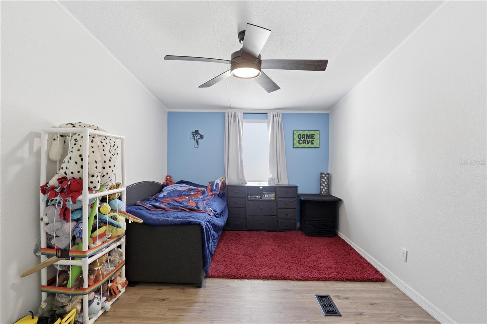 Image 32 of 47 For 847 Applewood Glen