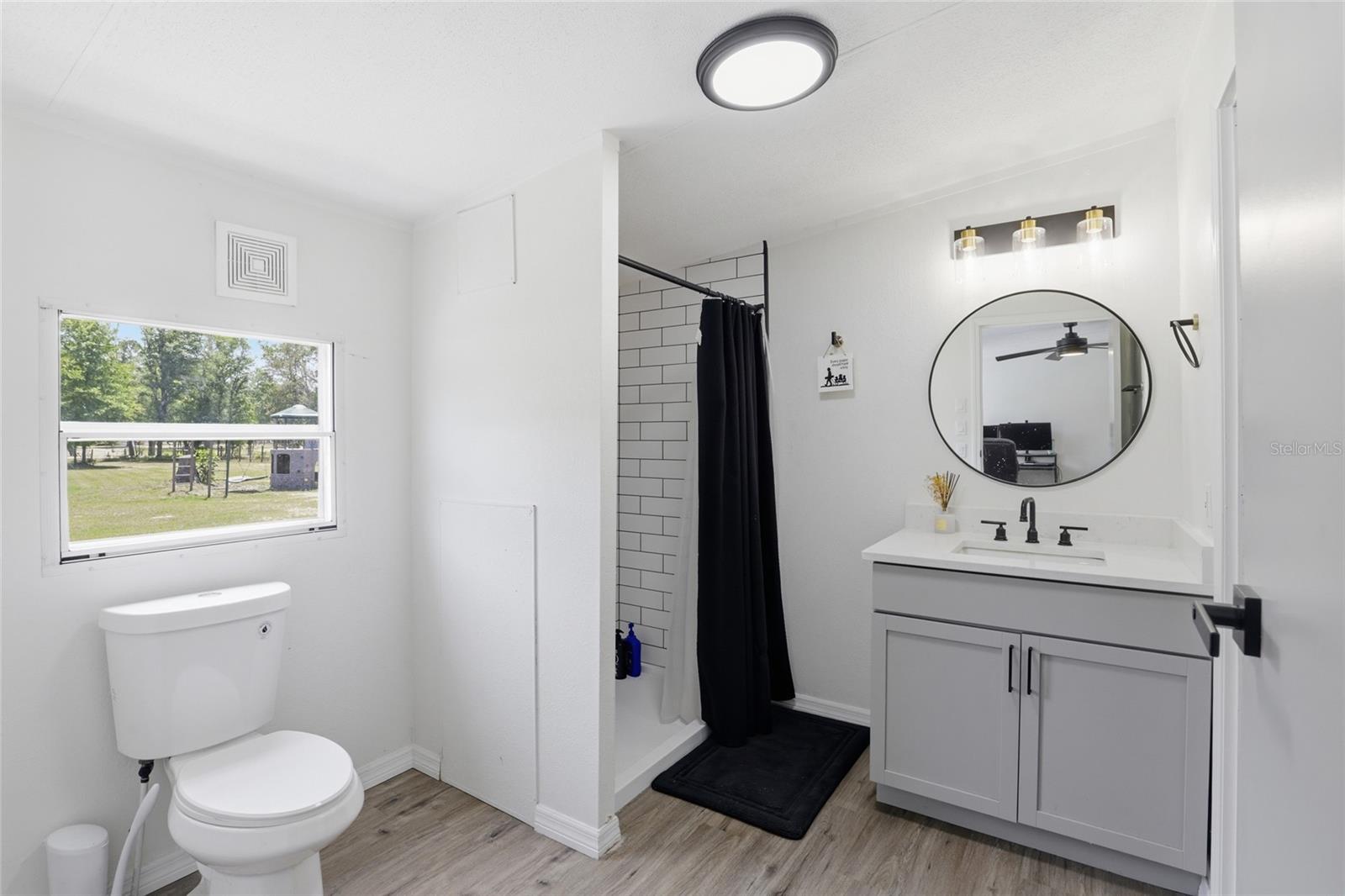 Image 36 of 47 For 847 Applewood Glen