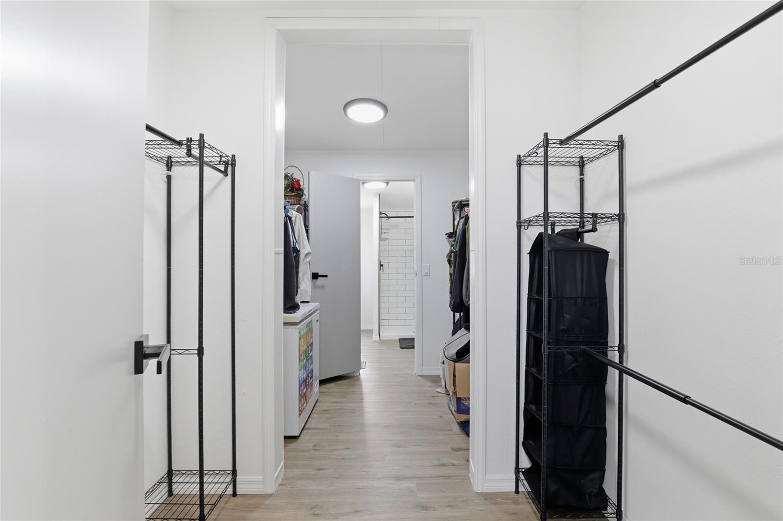 Image 37 of 47 For 847 Applewood Glen