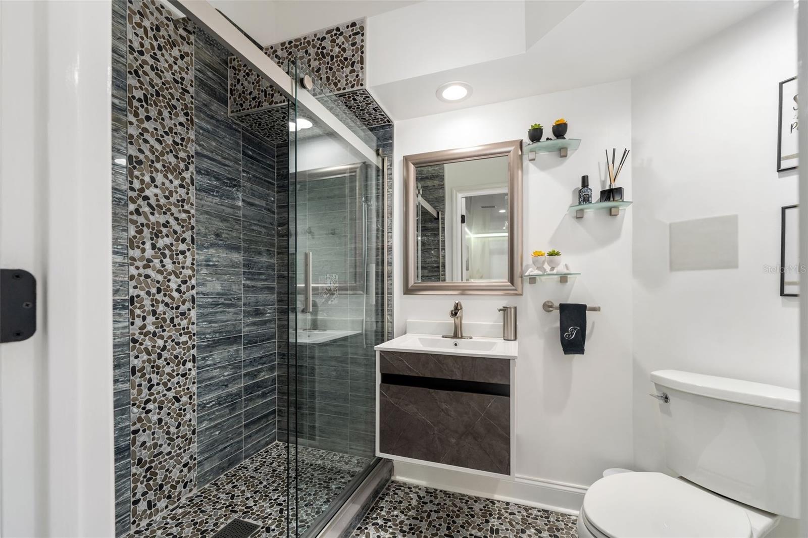 Image 17 of 43 For 8701 46th Lane