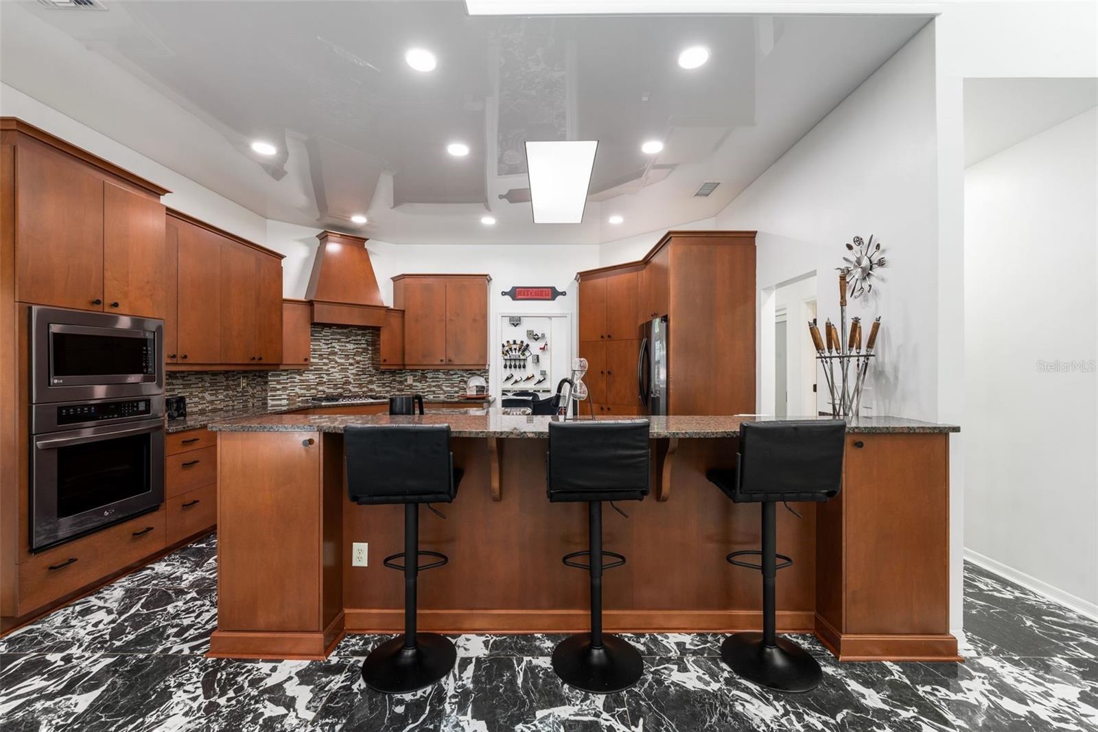 Image 22 of 43 For 8701 46th Lane