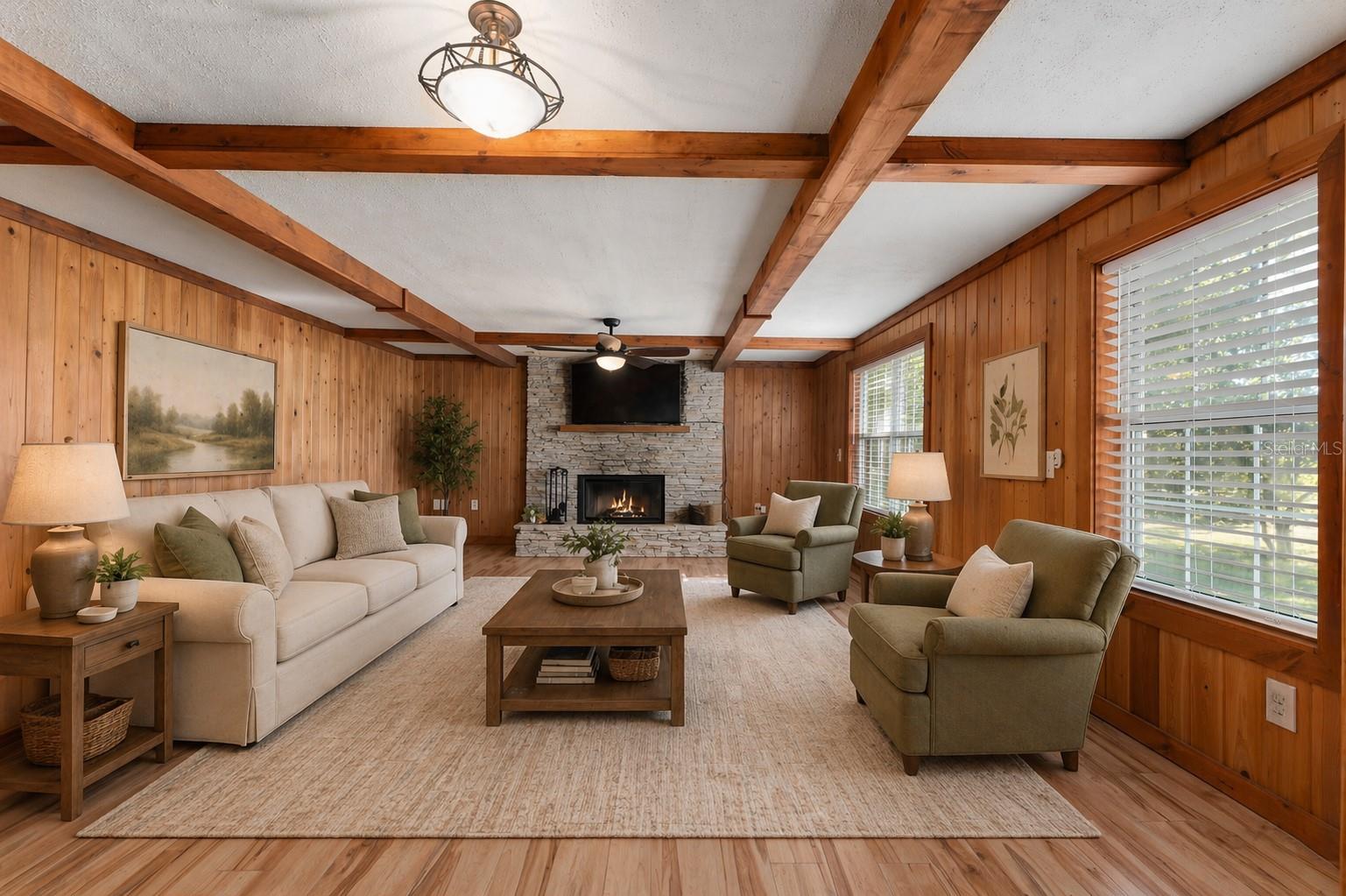 Image 19 of 90 For 161 Dylan Way