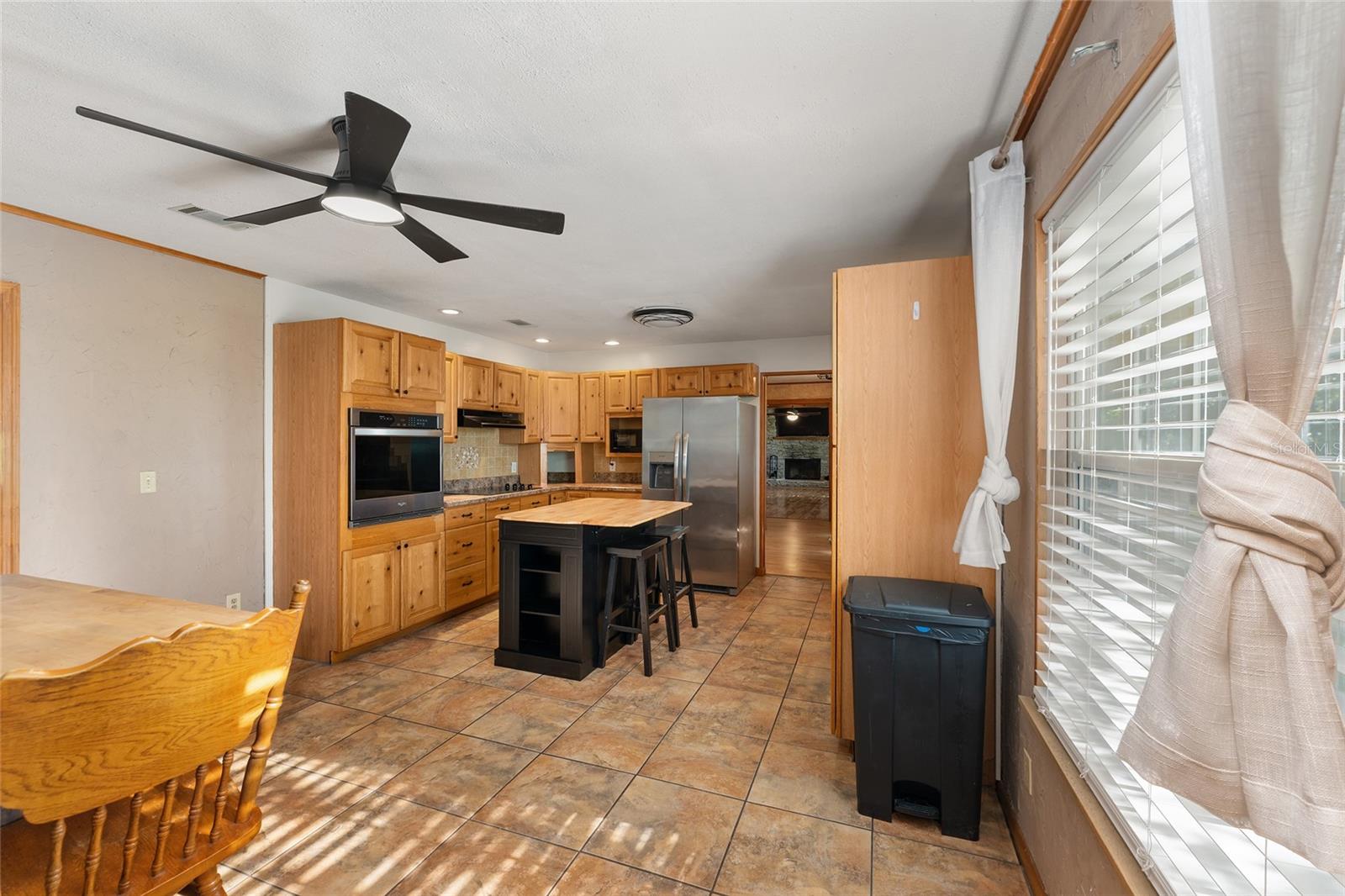 Image 34 of 90 For 161 Dylan Way