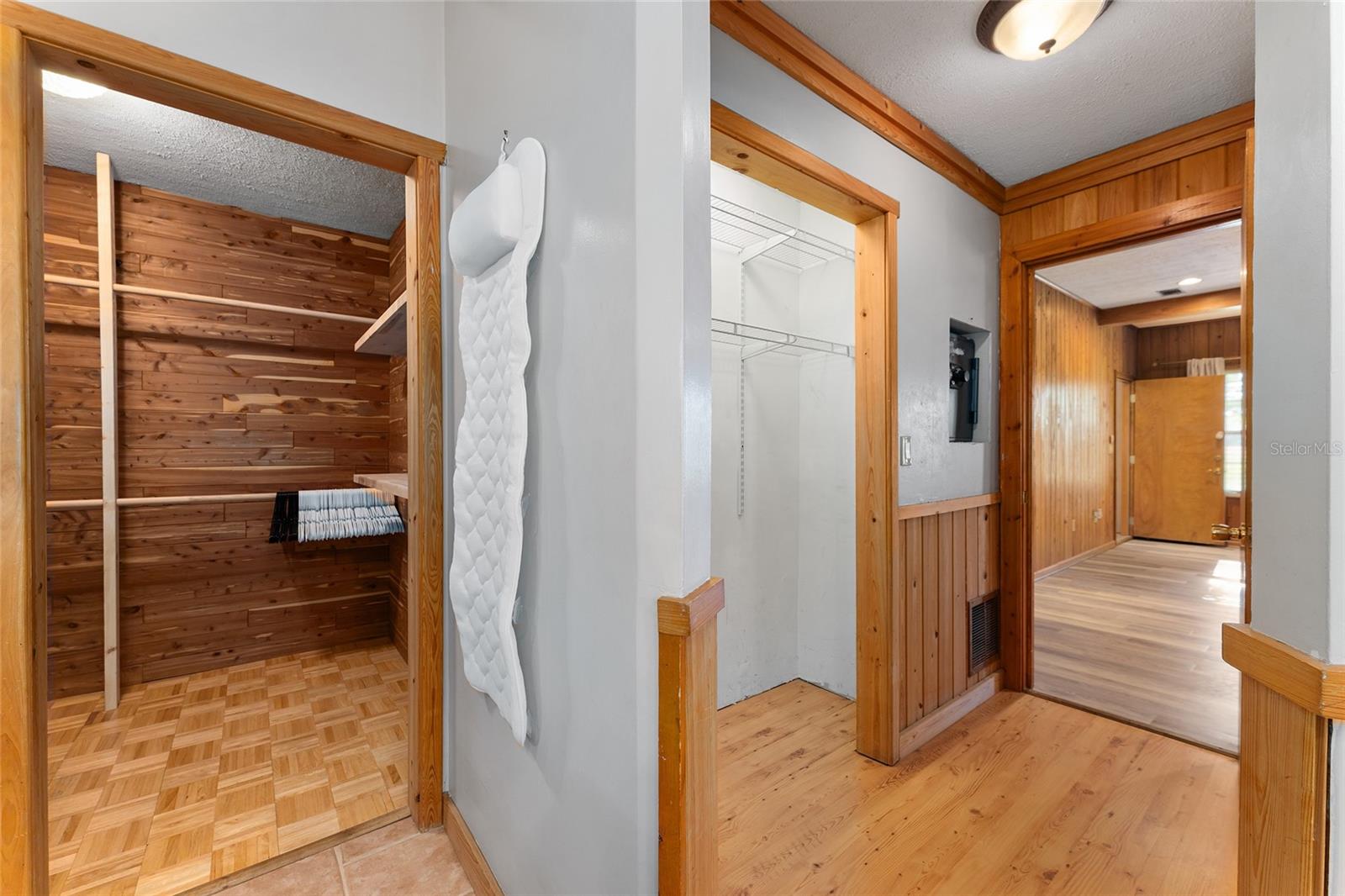 Image 42 of 90 For 161 Dylan Way