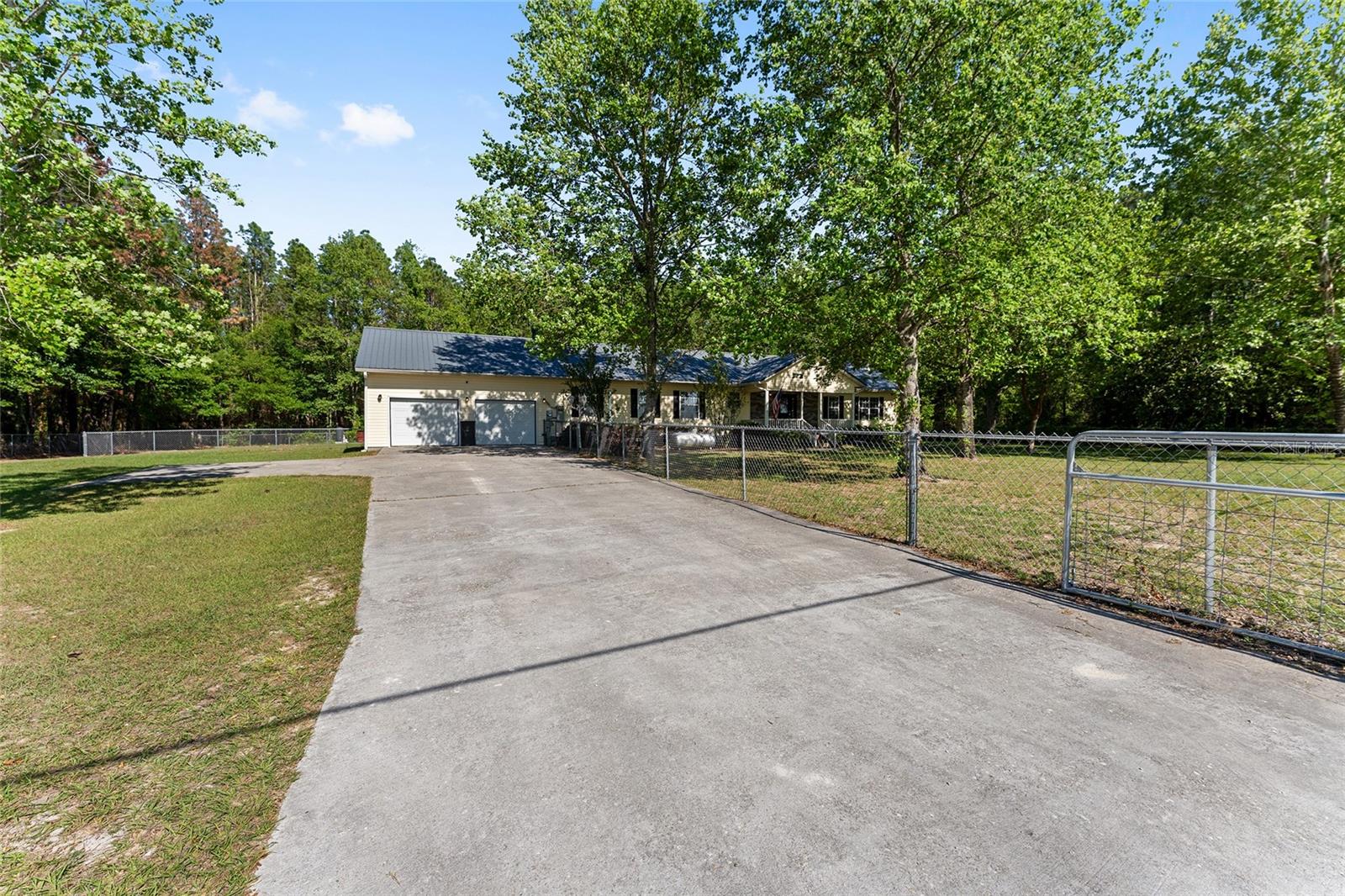 Image 5 of 90 For 161 Dylan Way