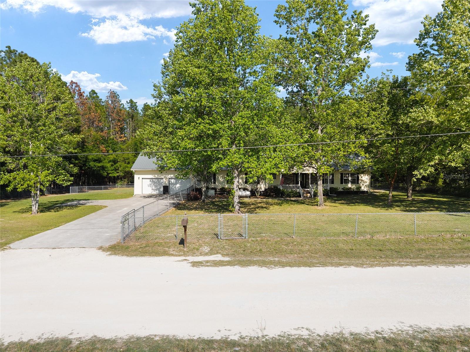 Image 76 of 90 For 161 Dylan Way