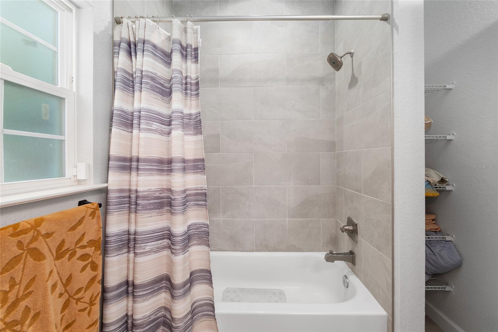 Image 24 of 47 For 3604 17th Street