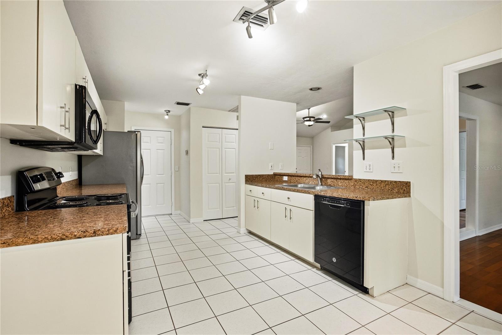 Image 20 of 42 For 4511 35th Street