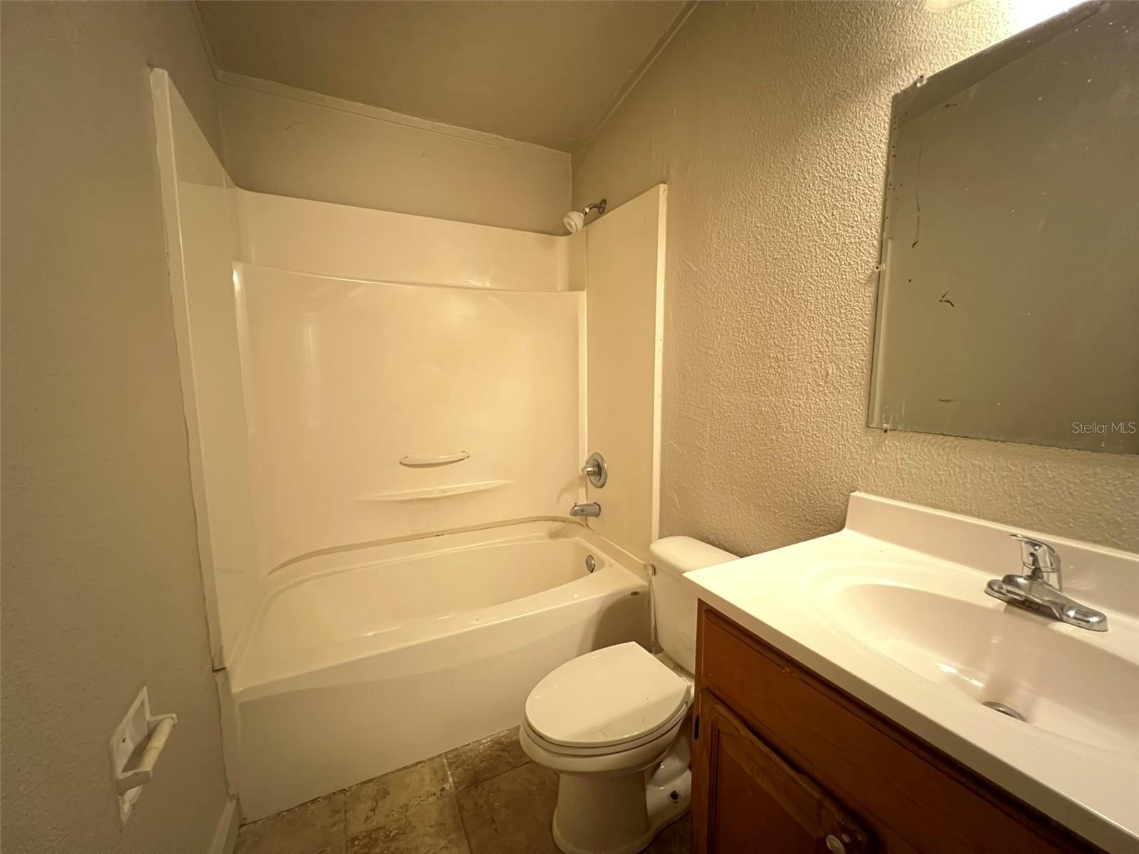 Image 6 of 9 For 13711 158th Place