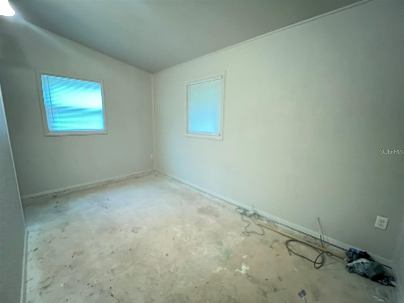 Image 7 of 9 For 13711 158th Place