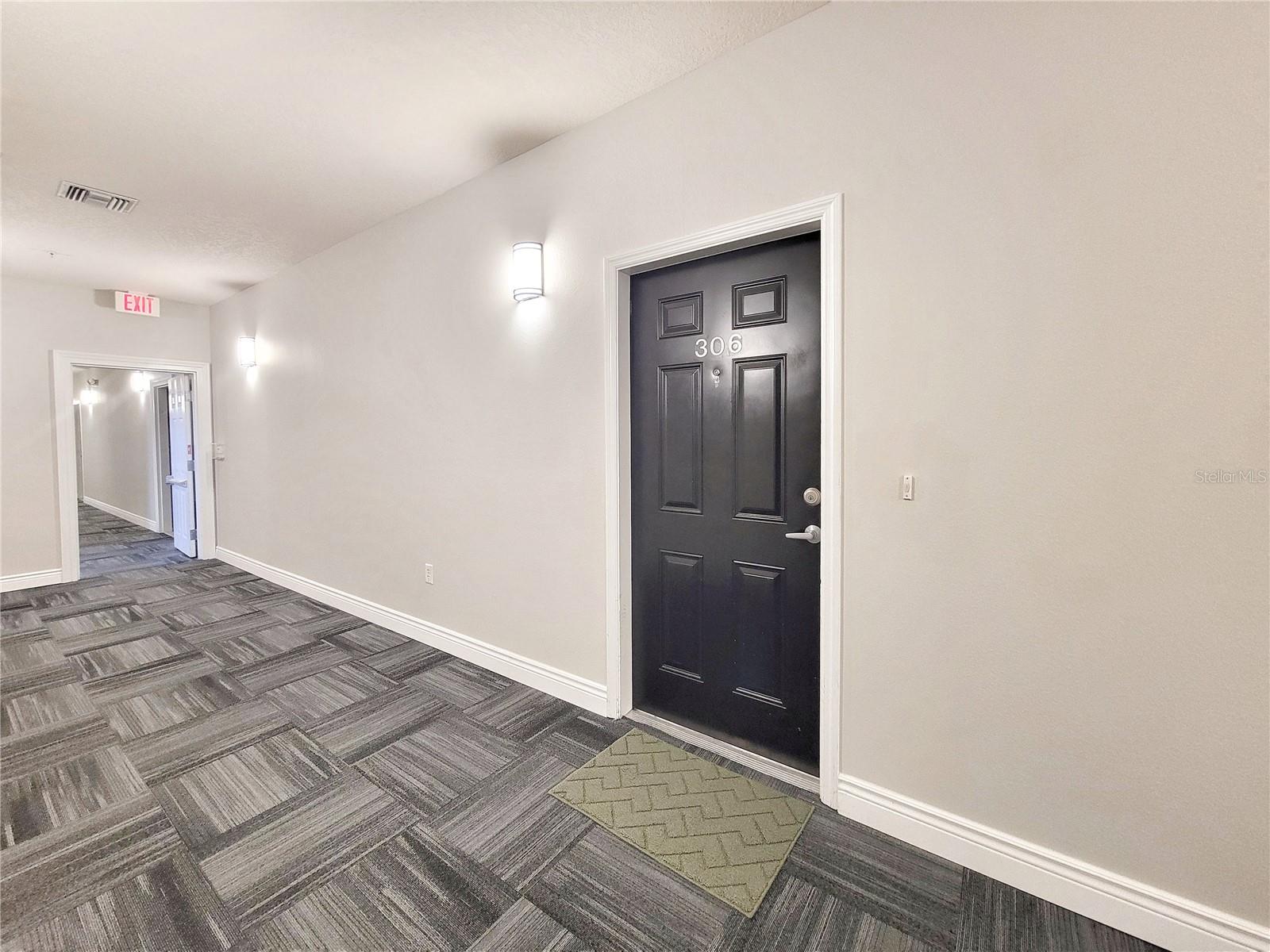 Image 3 of 30 For 1185 9th Road 306