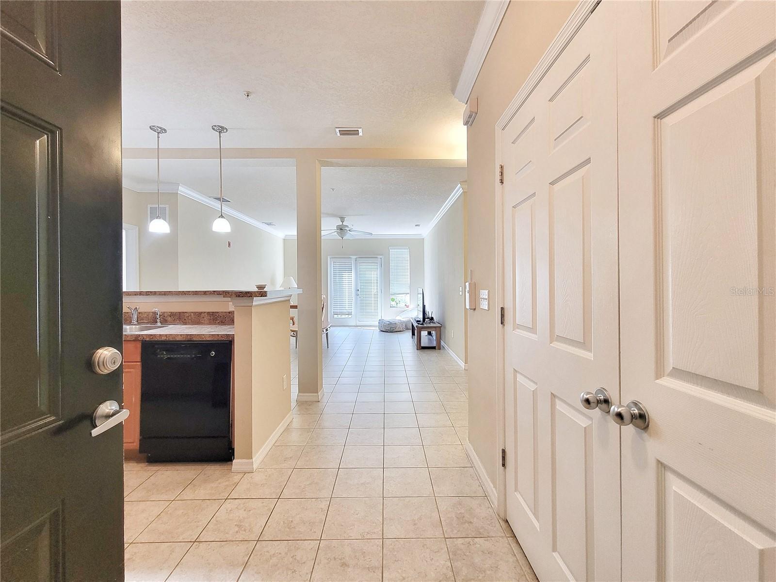Image 4 of 30 For 1185 9th Road 306