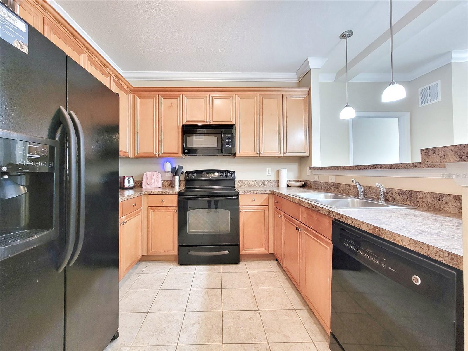 Image 6 of 30 For 1185 9th Road 306