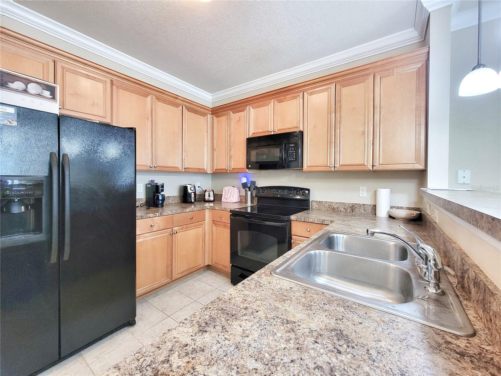 Image 7 of 30 For 1185 9th Road 306