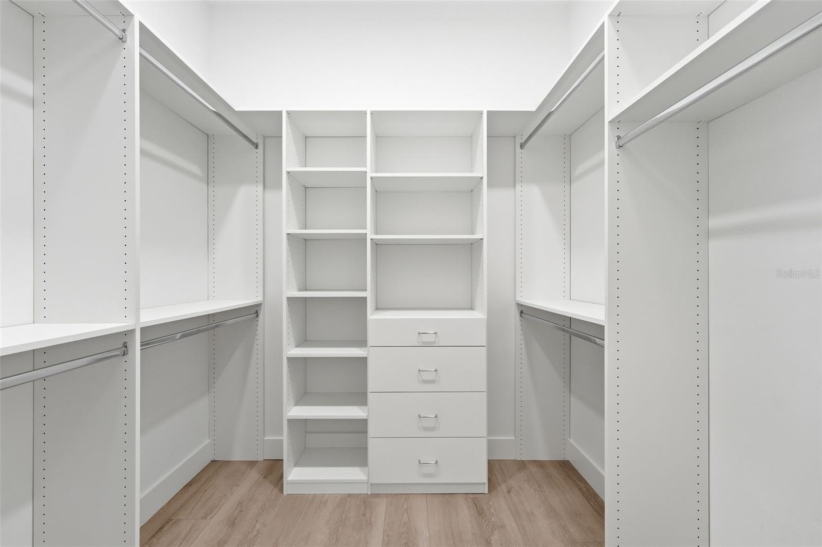 Image 19 of 33 For 5995 124th Way