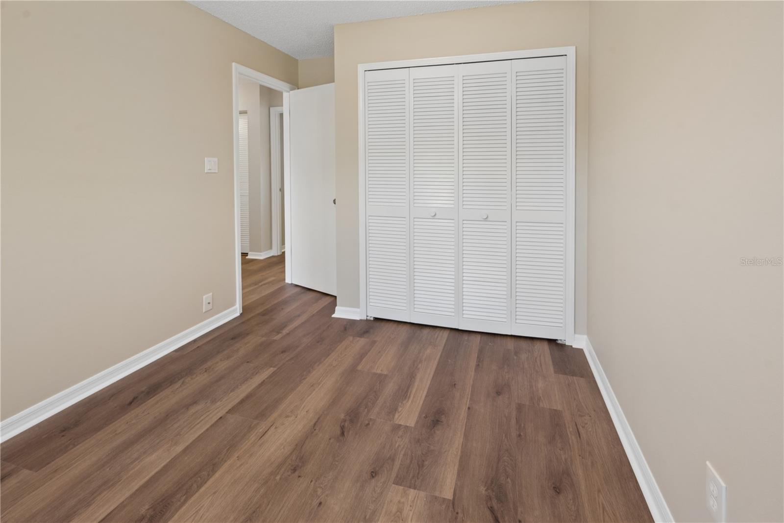 Image 31 of 41 For 950 Lawrence Boulevard