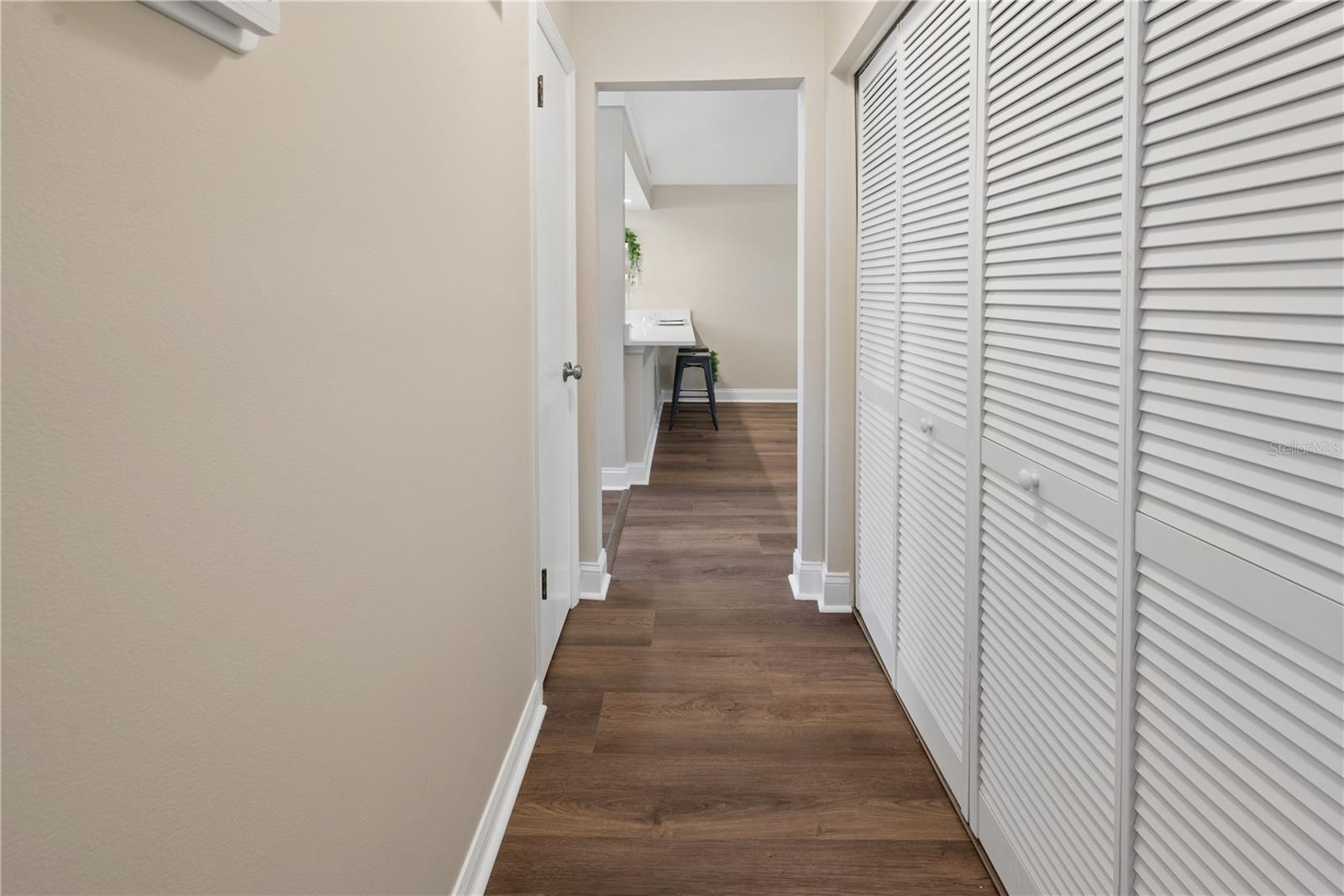 Image 32 of 41 For 950 Lawrence Boulevard