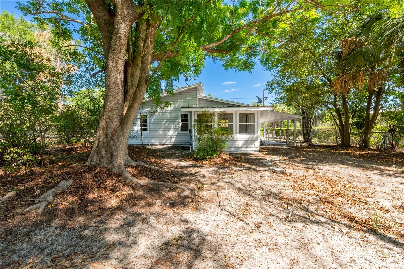 Image 37 of 41 For 950 Lawrence Boulevard