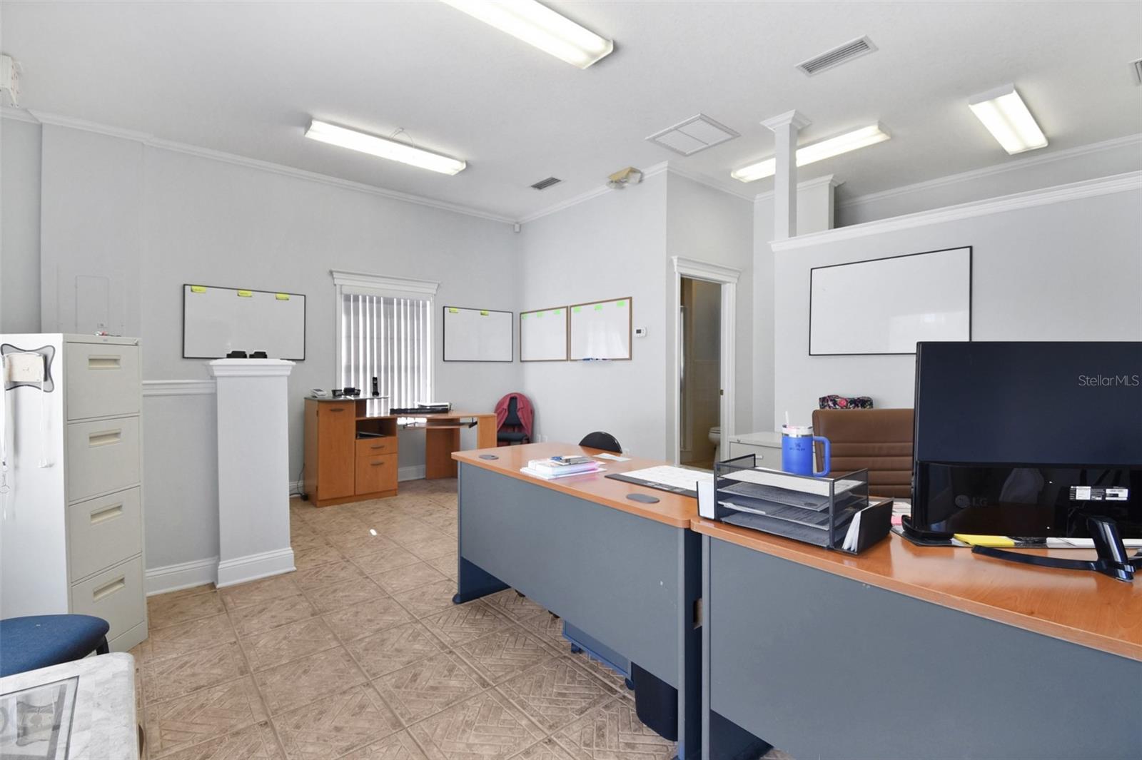 Image 8 of 12 For 2071 Dobbs Road