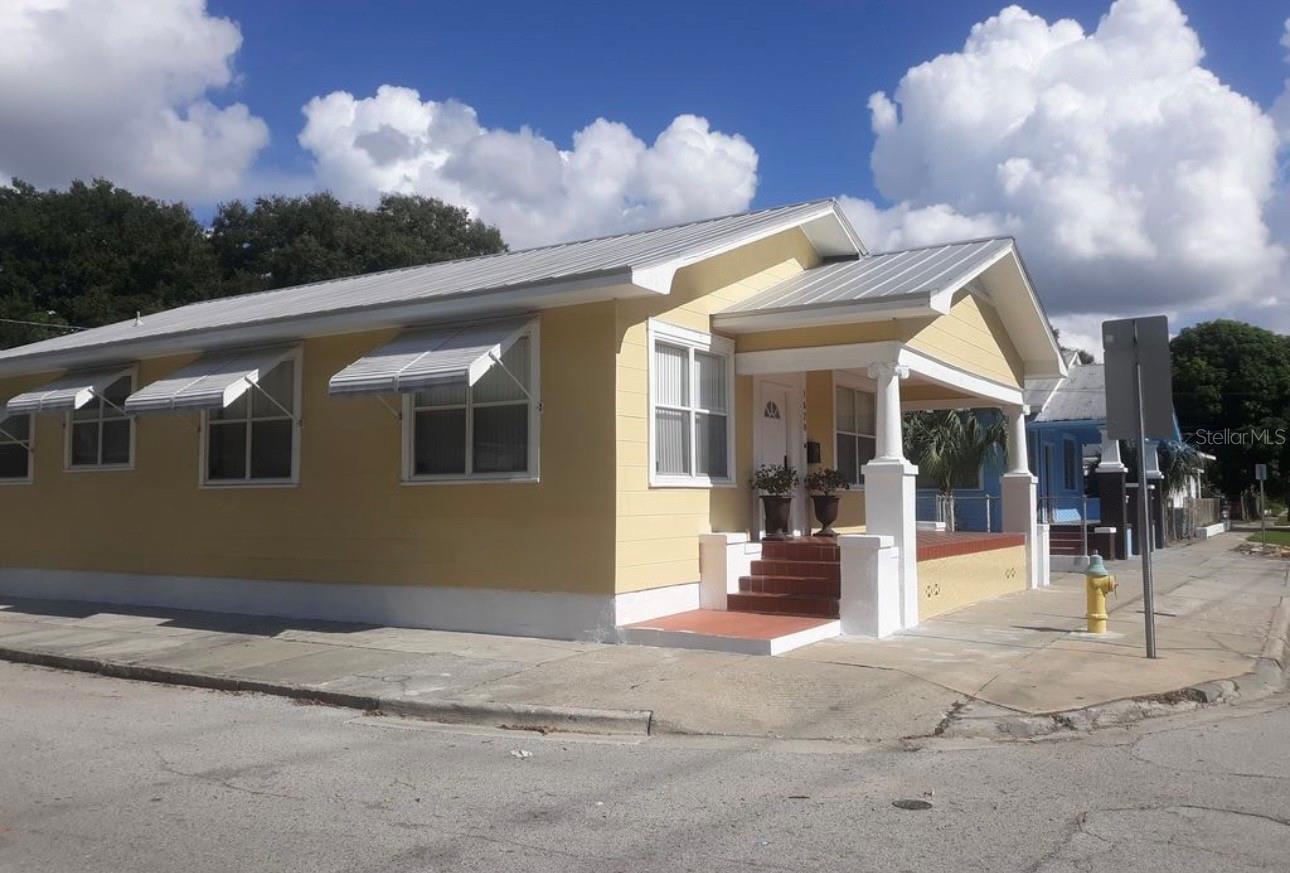 Image 2 of 17 For 1520 21st Ave