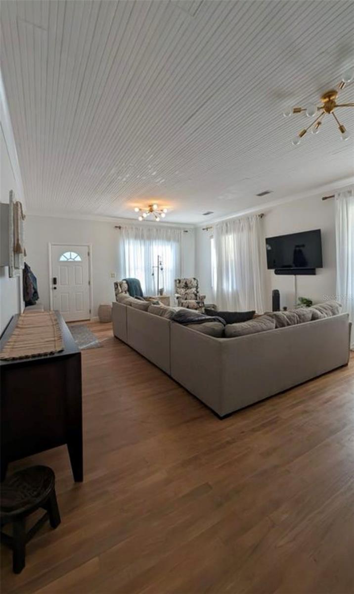 Image 6 of 17 For 1520 21st Ave