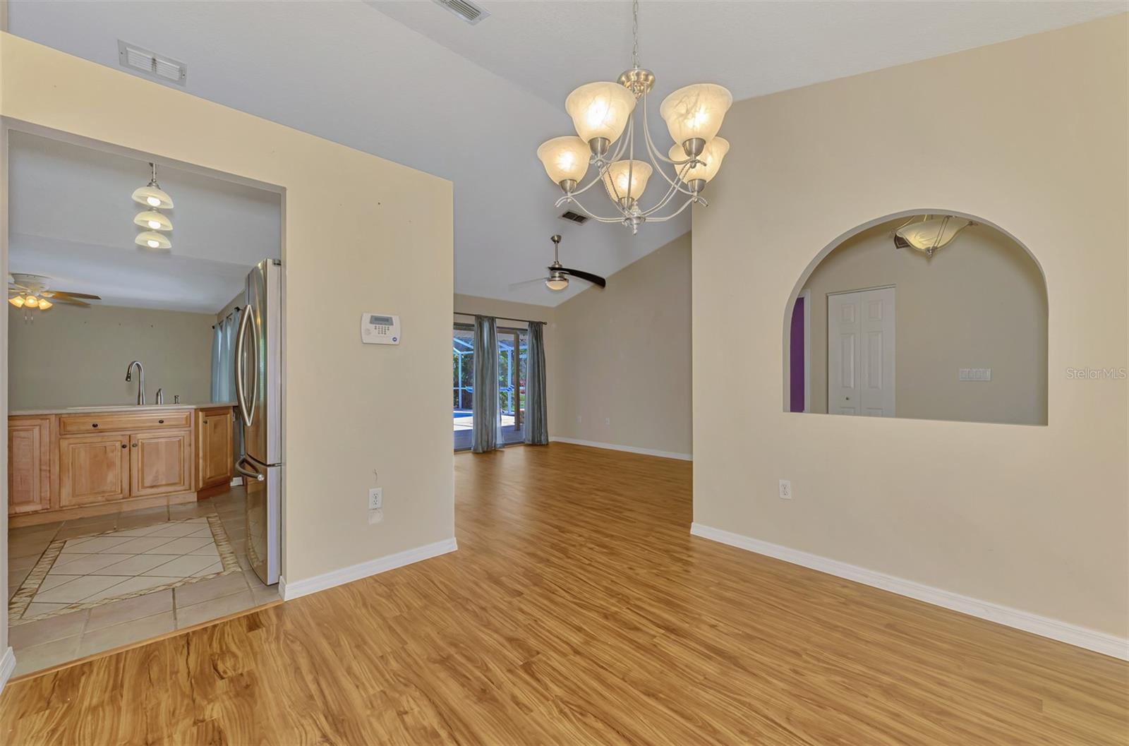 Image 11 of 46 For 7805 38th Court E