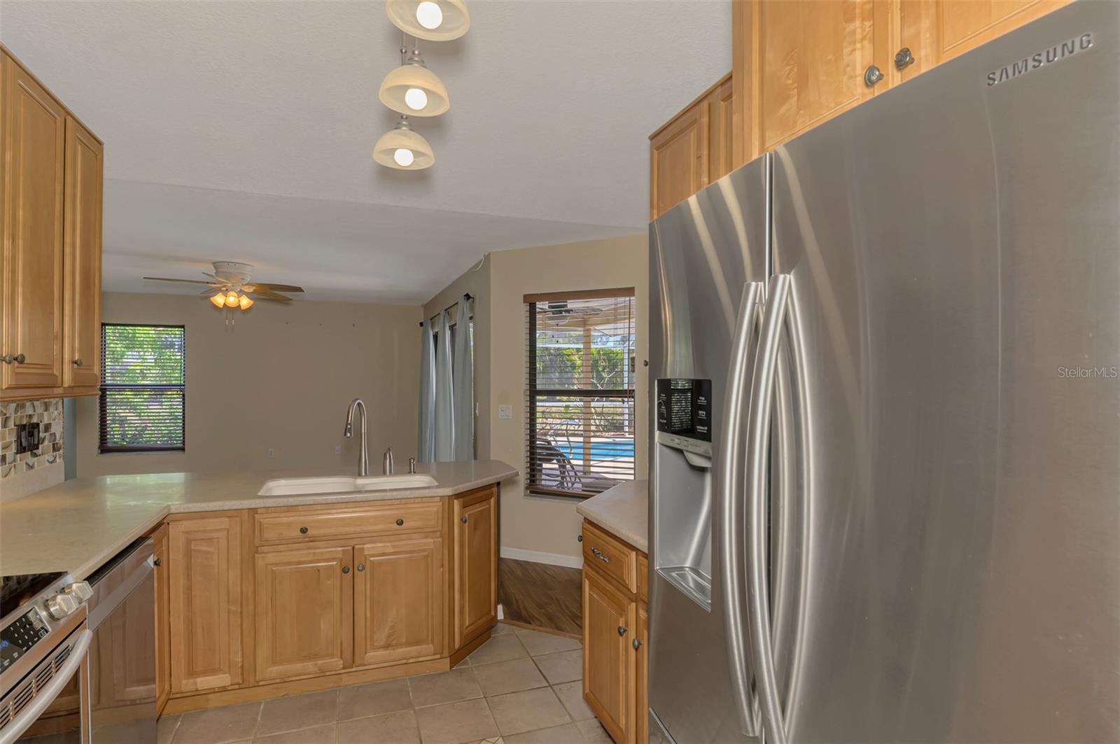 Image 13 of 46 For 7805 38th Court E