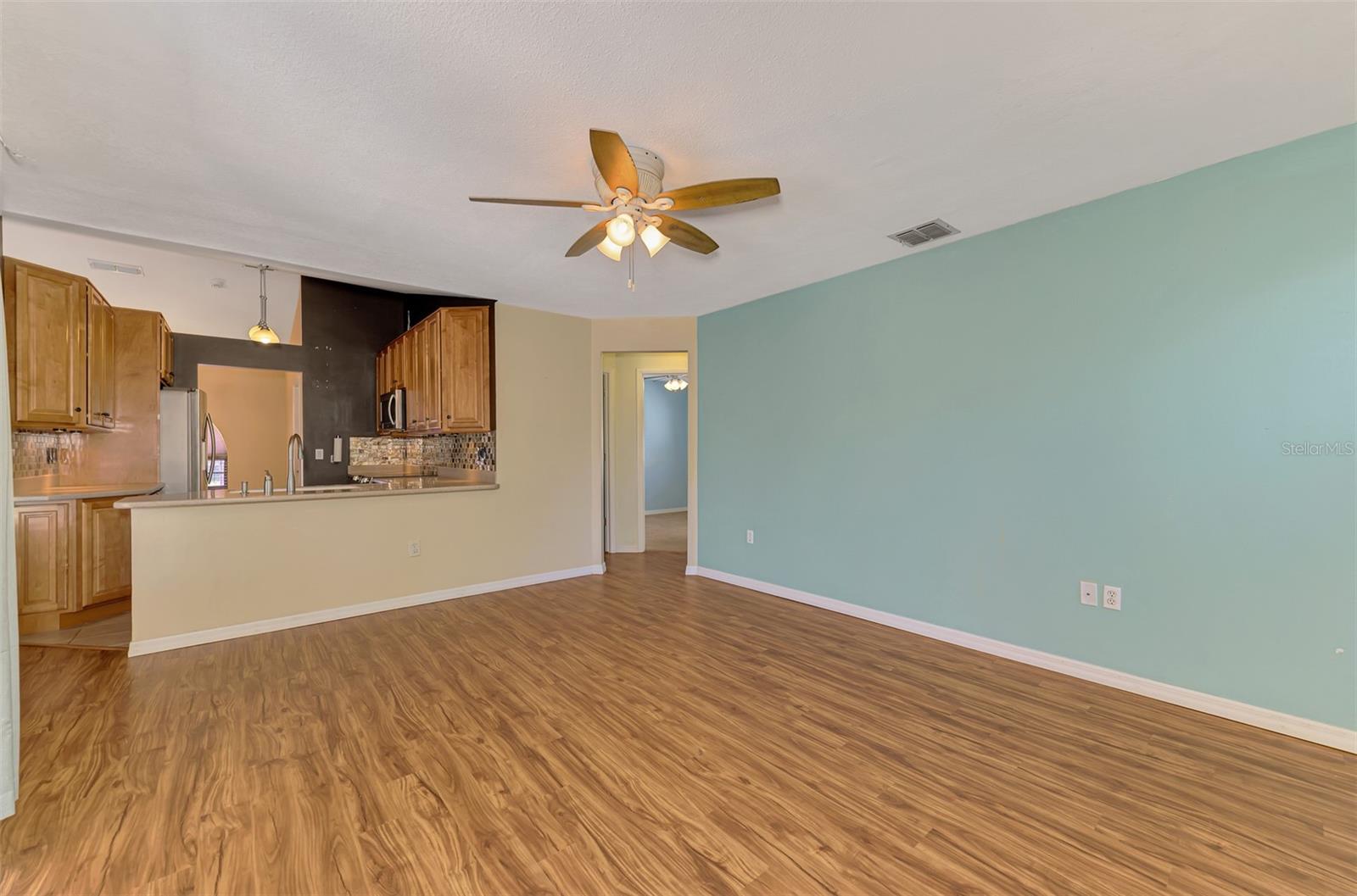 Image 22 of 46 For 7805 38th Court E