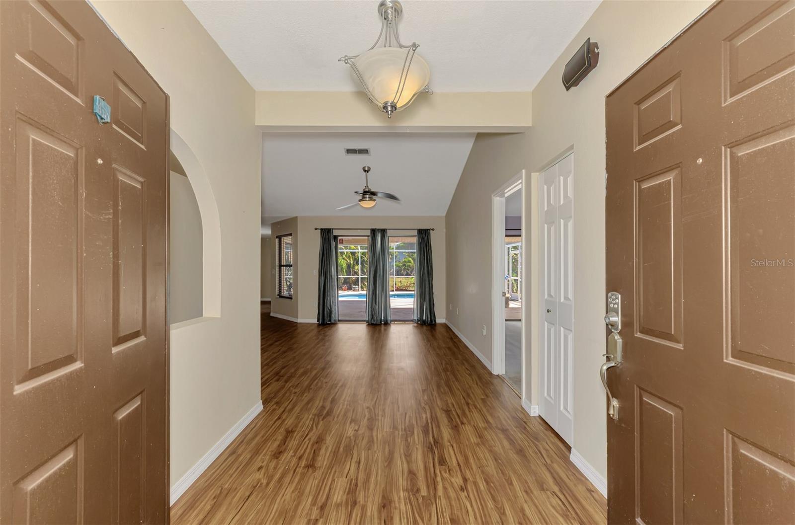 Image 3 of 46 For 7805 38th Court E