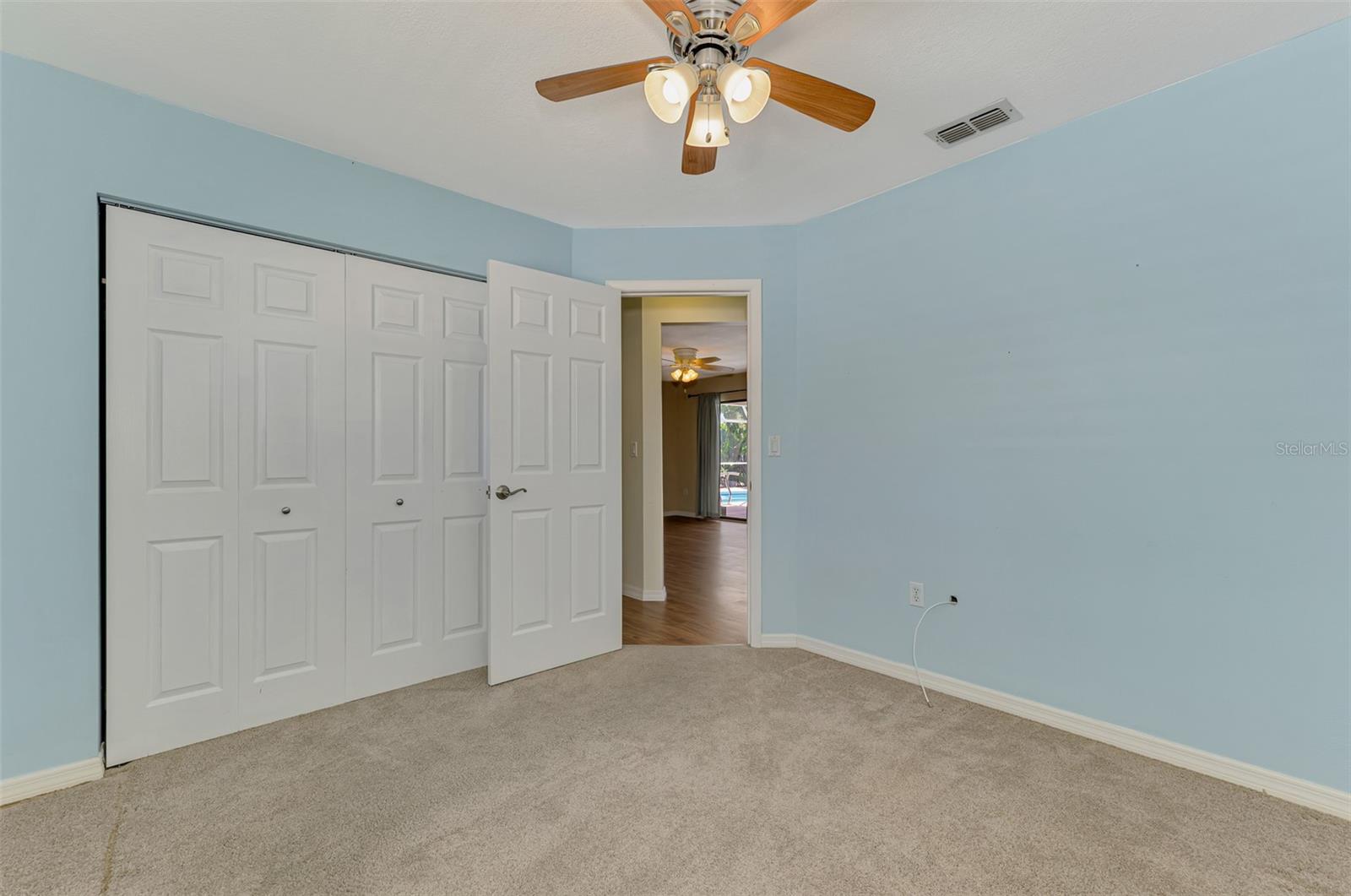 Image 34 of 46 For 7805 38th Court E