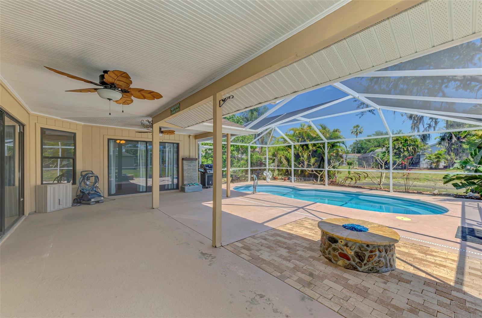 Image 39 of 46 For 7805 38th Court E