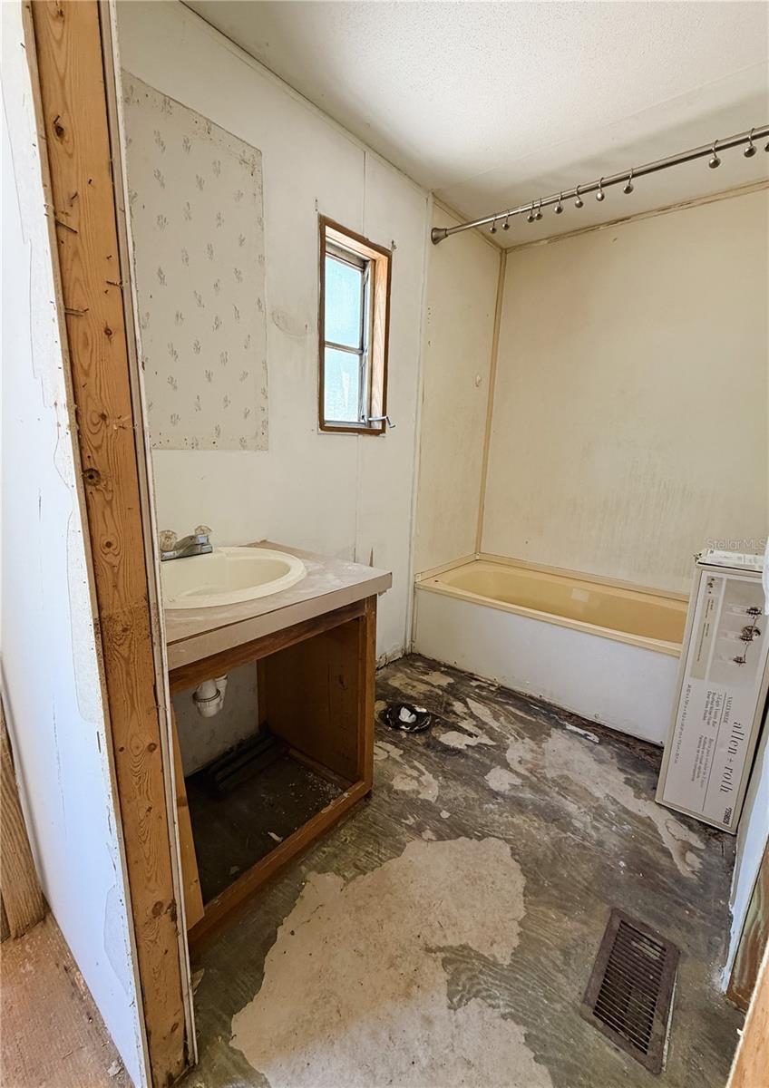 Image 17 of 19 For 7733 Cypress Street