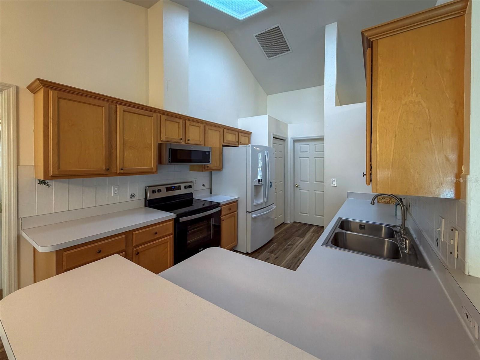 Image 10 of 45 For 9232 17th Place