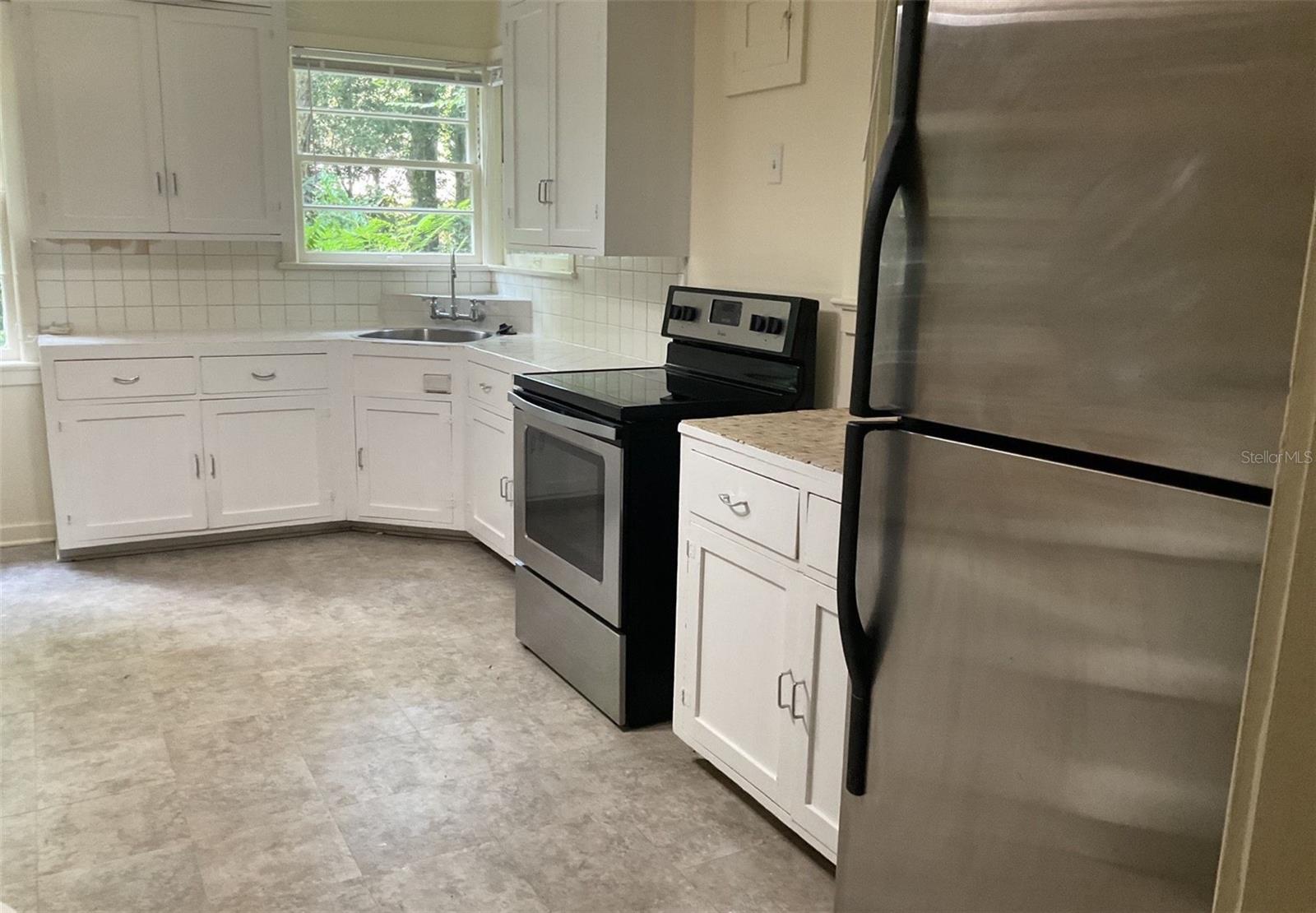 Image 2 of 18 For 2721 3rd Place