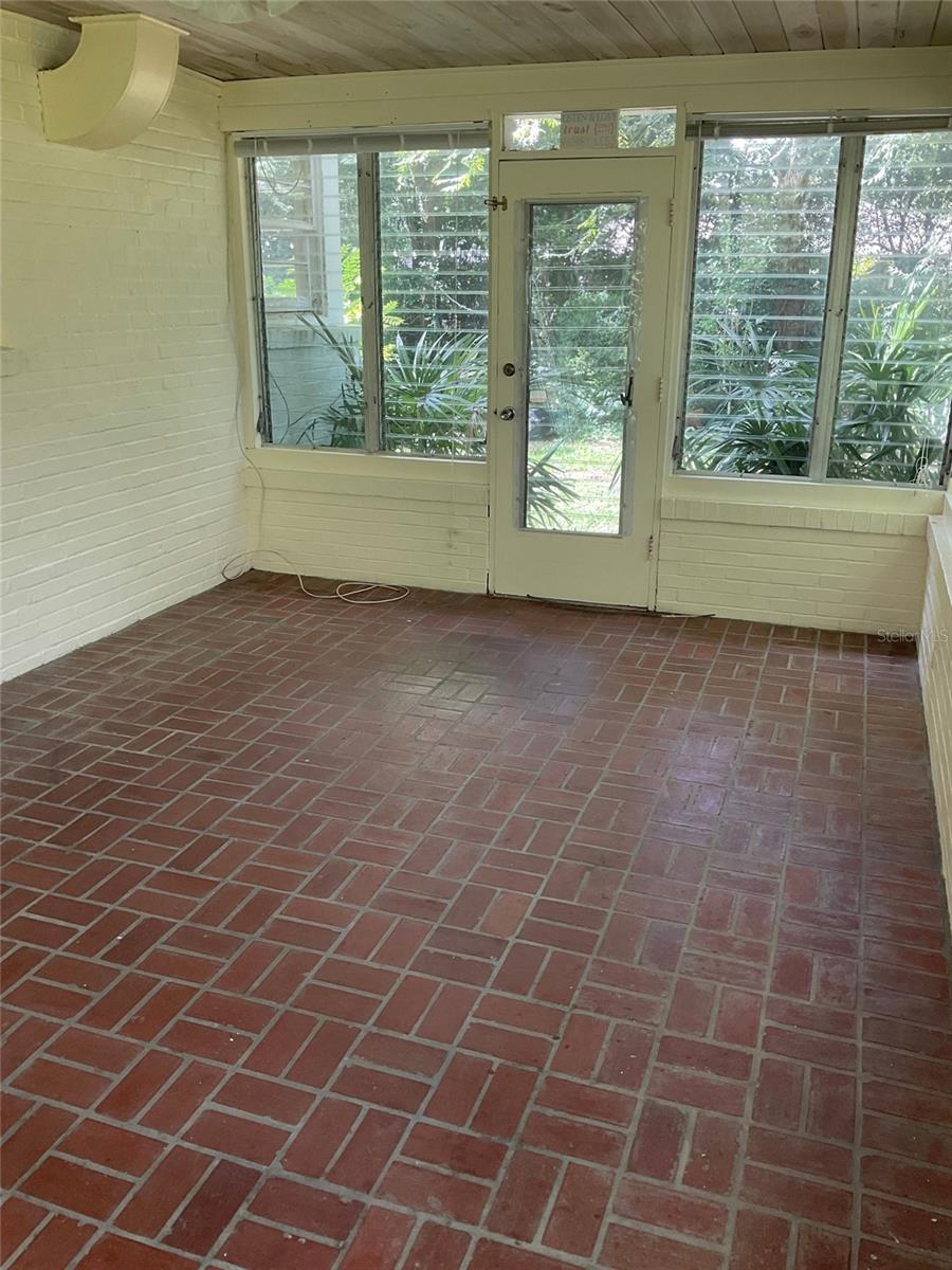 Image 9 of 18 For 2721 3rd Place