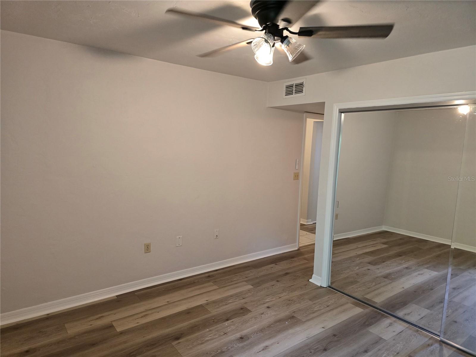 Image 7 of 13 For 1224 16 Avenue F