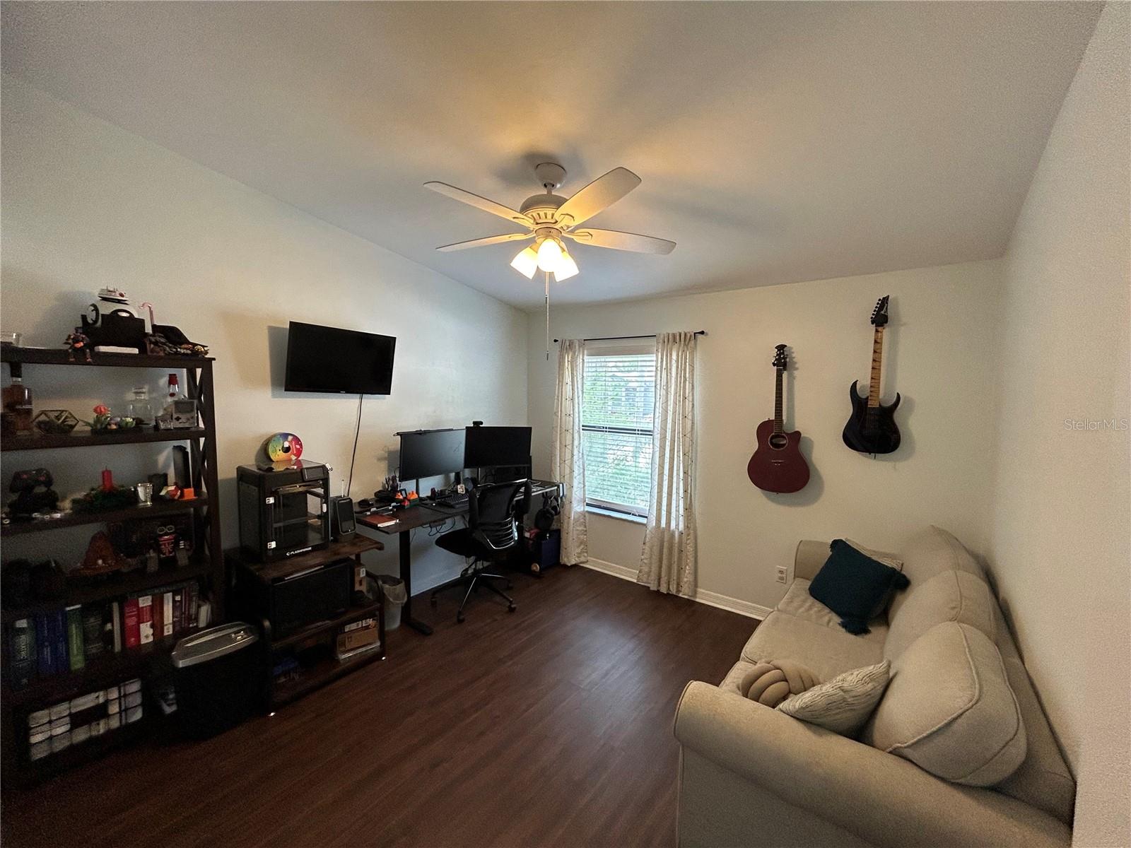 Image 8 of 17 For 6423 37th Terrace