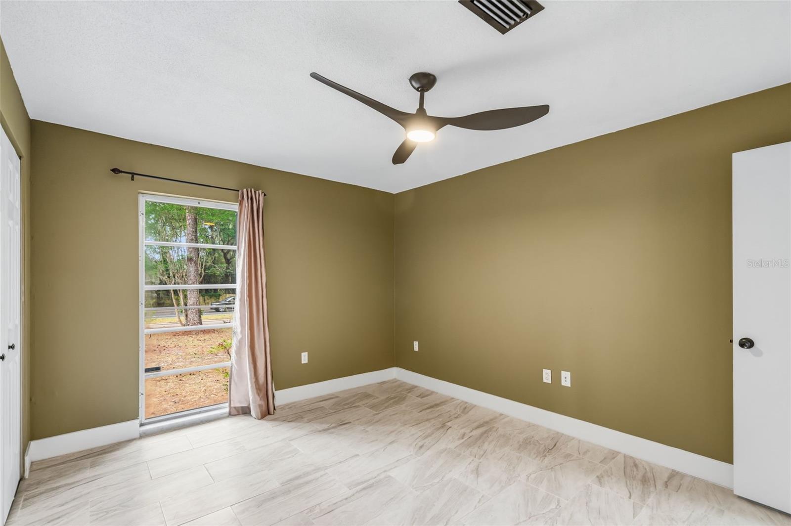 Image 24 of 51 For 1606 22nd Street