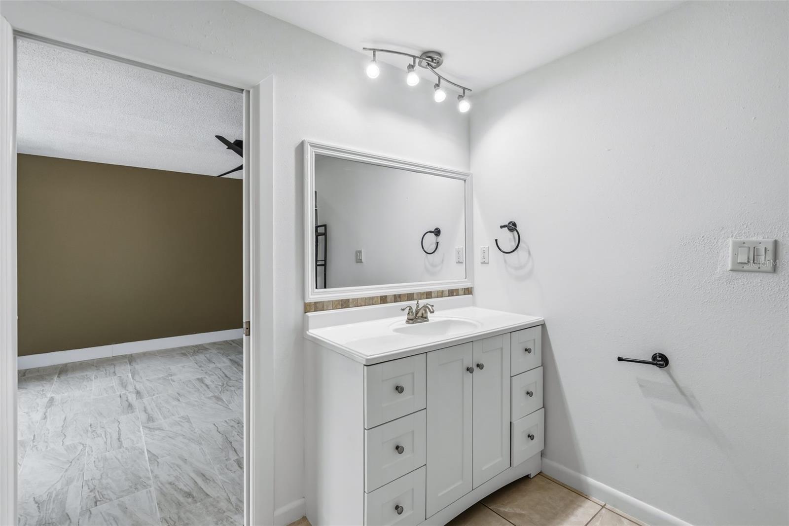 Image 30 of 51 For 1606 22nd Street