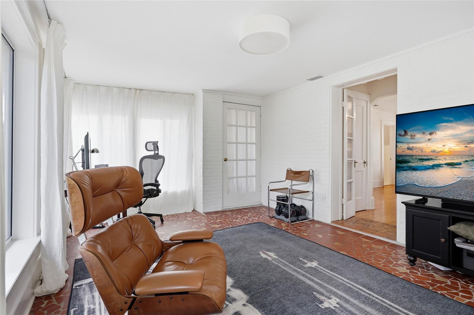 Image 26 of 35 For 2150 7th Lane