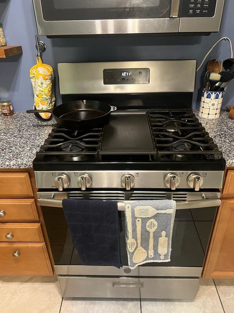 Image 4 of 16 For 3402 2nd Street