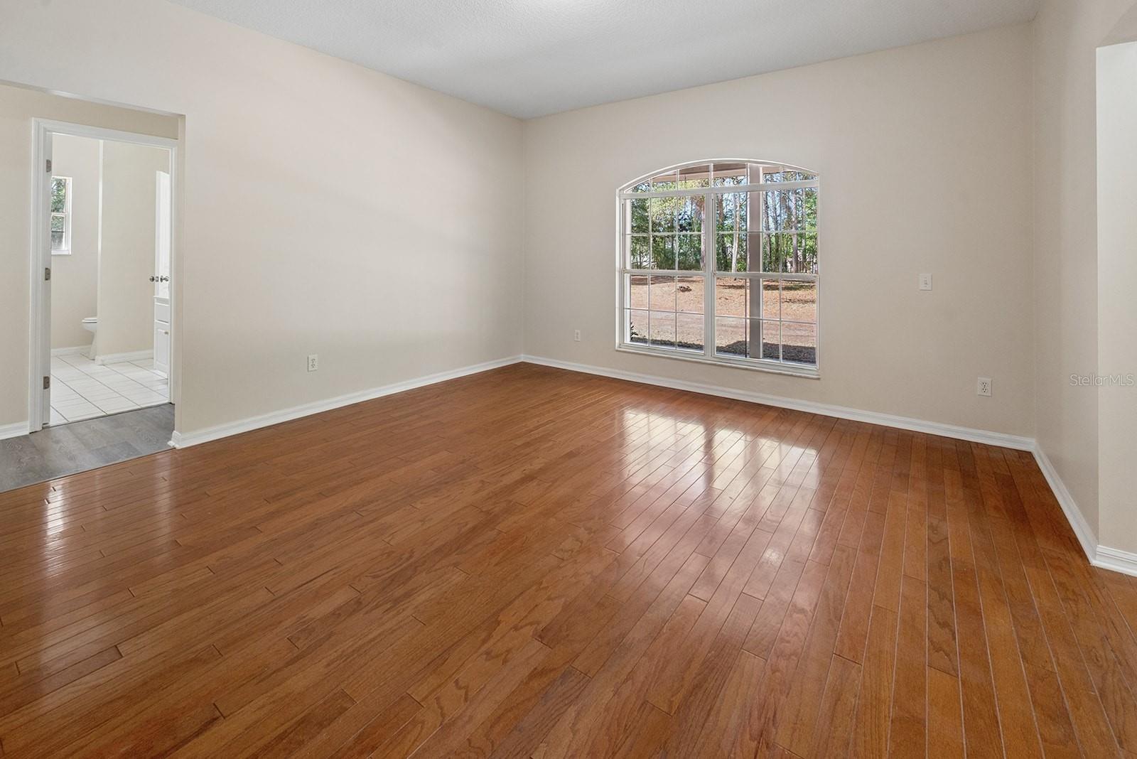 Image 8 of 40 For 6240 Payne Road