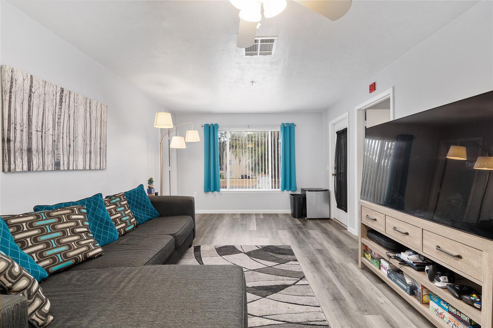 Image 11 of 44 For 3800 20th Avenue 505