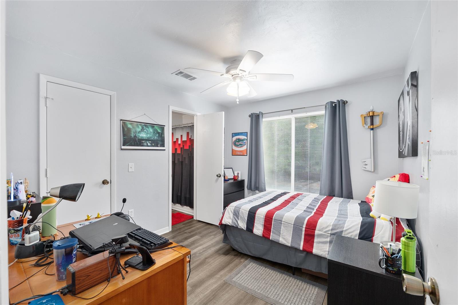 Image 26 of 44 For 3800 20th Avenue 505